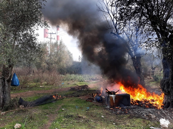 Policija ašarinėmis dujomis išvaikė Graikijos Lesbo saloje protestuojančius migrantus