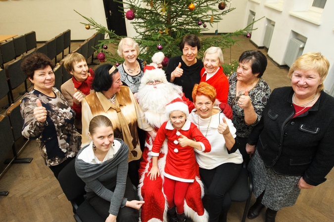Trečiadienį vykusiame Kauno Onų draugijos kalėdiniame susitikime Onos aptarė per 2014 metus nuveiktus darbus.