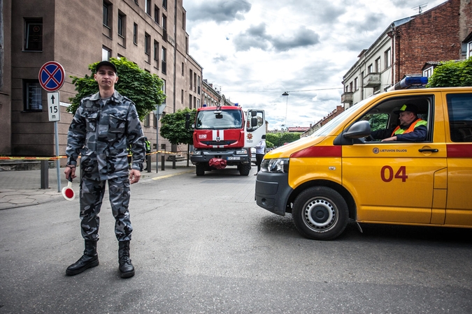 Moteris grasino susisprogdinti Kauno daugiabutyje