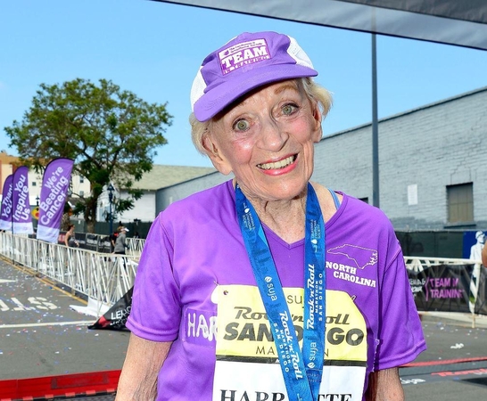 92 metų amerikietė tapo seniausia pasaulyje maratonininke