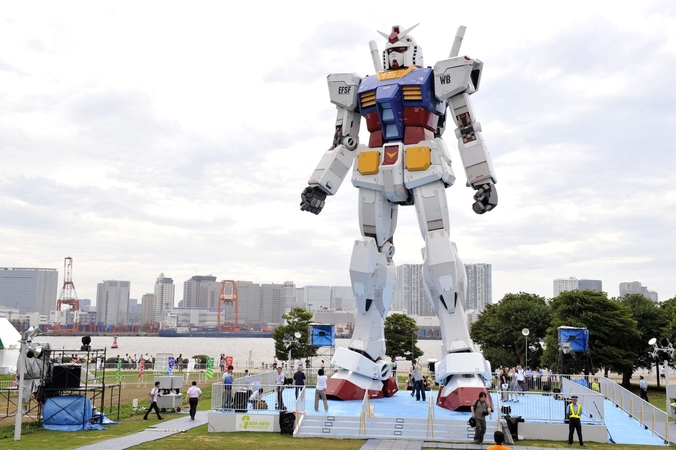 Japonijoje planuojama sukurti judantį „Gundam“ robotą