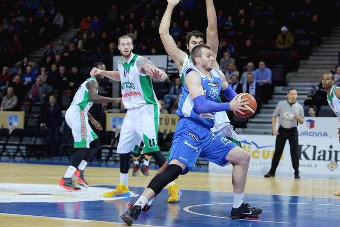 LKL vicečempionas Kėdainių "Nevėžio" krepšininkus sutriuškino 28 taškų skirtumu