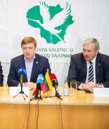 Ramūnas Karbauskis (kairėje) Bronis Ropė (dešinėje)