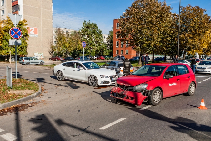 Kaune pasipylė eismo nelaimės: tarp nukentėjusiųjų – ir kūdikis 