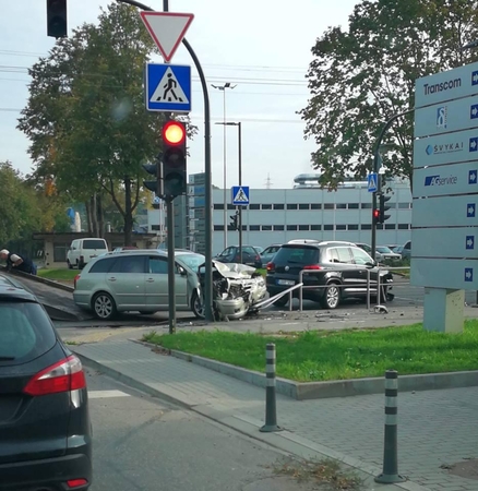 Dėl avarijos Petrašiūnuose – didžiulė eismo spūstis
