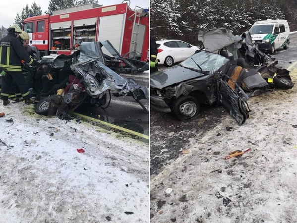 Avarija netoli Prienų: automobiliui susidūrus su vilkiku žuvo žmogus, du sužeisti