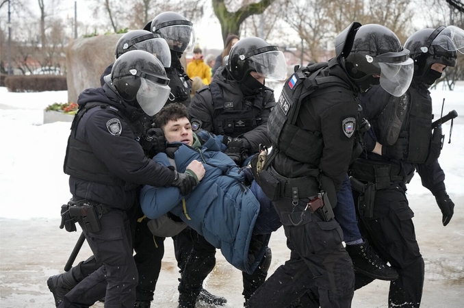 Rusijoje – karių žmonų protestas: reikalauja, kad vyrai būtų grąžinti iš Ukrainos