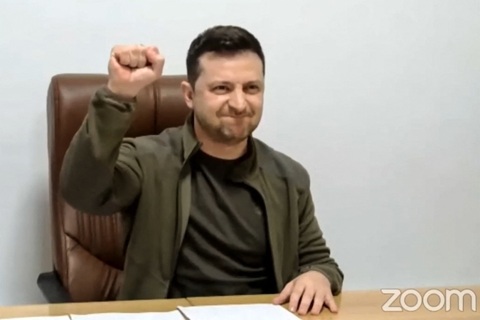 V. Zelenskis kreipėsi ir į prieš karą protestuojančius lietuvius: netylėkite!