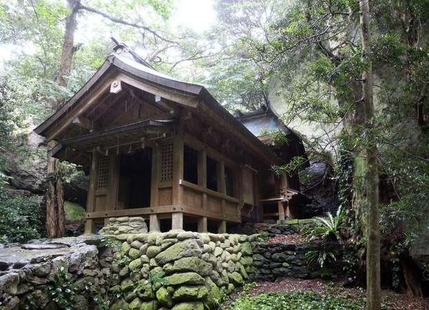 Japonijos salelė tik vyrams – UNESCO sąraše