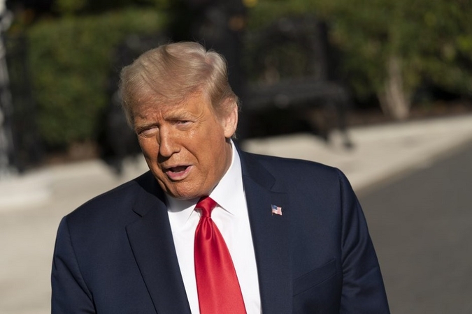 Nesulaukęs galutinių rezultatų, D. Trumpas pasiskelbė rinkimų nugalėtoju