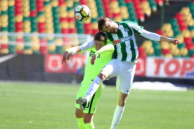 „Žalgirio“ futbolininkai po atkaklios kovos įveikė „Trakus“