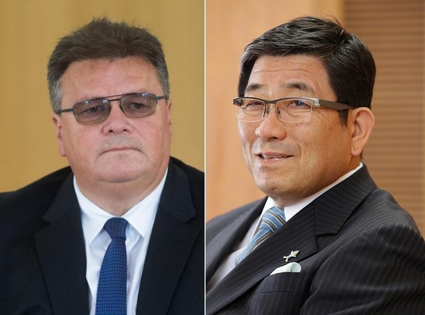Linas Linkevičius (kairėje) ir Hajime Furuta (dešinėje)