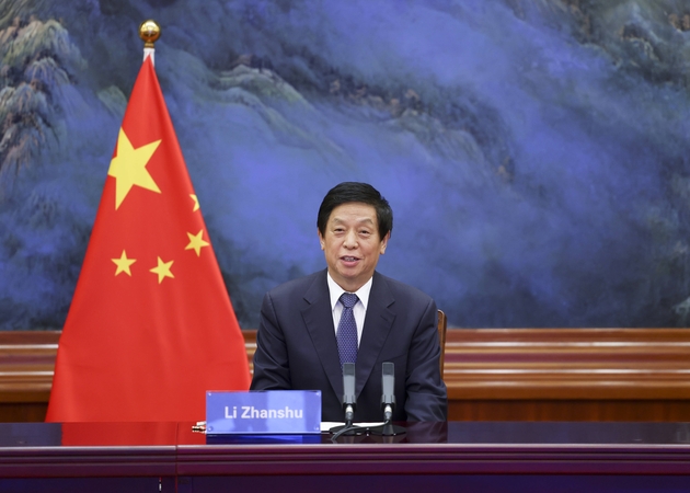 Vizito į Rusiją vyksta aukšto rango Kinijos pareigūnas