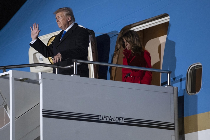 D. Trumpas atvyko į Londoną dalyvauti NATO viršūnių susitikime