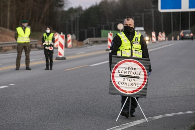 Policija pradeda riboti judėjimą tarp savivaldybių: kuriose vietose atsiras kontrolės postai?
