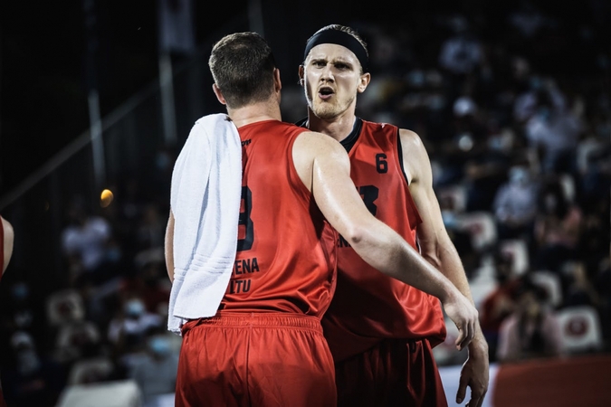 Tolimais metimais varžovus suvarpę uteniškiai galingai žengė į 3x3 turnyro pusfinalį