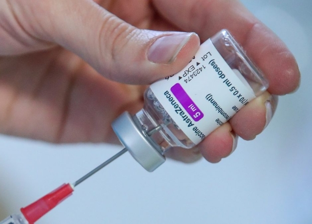 Bus leista visiems norintiems pasiankstinti antrą „AstraZeneca“ skiepą