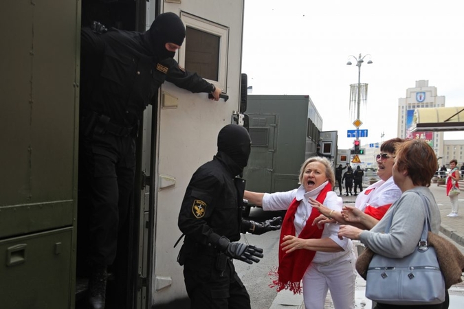 Protestai Baltarusijoje: galia prieš tikėjimą