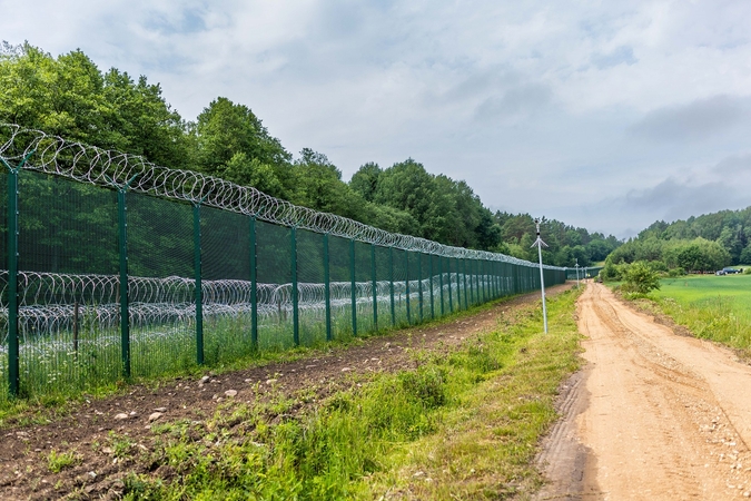 Pasienyje su Baltarusija apgręžti 28 neteisėti migrantai