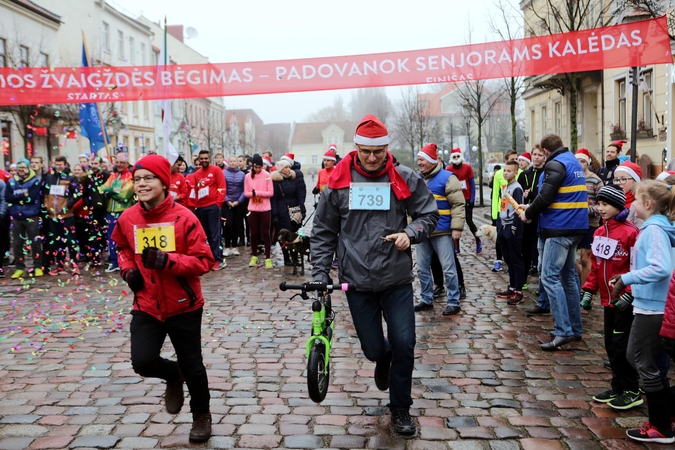 Labdaringo klaipėdiečių bėgimo nesujaukė net apniukęs dangus