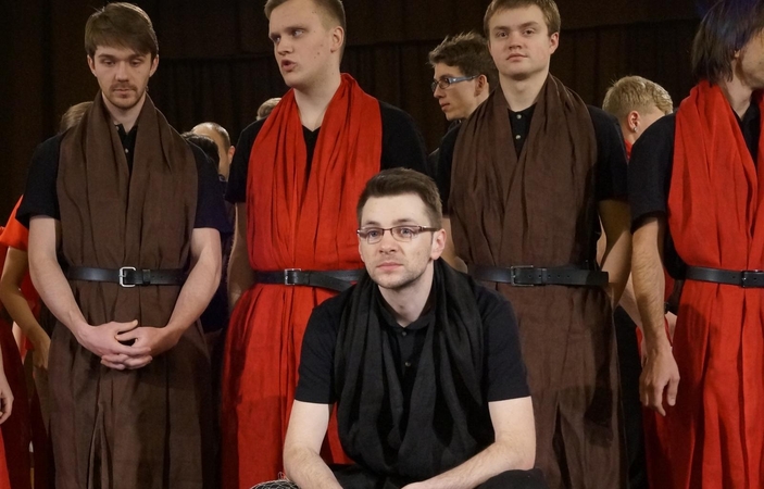 Chorų konkurse - "stintapūkis"