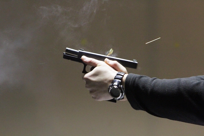 Pareiga: spėjama, kad dauguma klaipėdiečių jau užregistravo savo pistoletus bei revolverius.