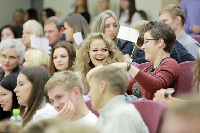 Stojantiems į universitetus norima įvesti privalomą valstybinį egzaminą