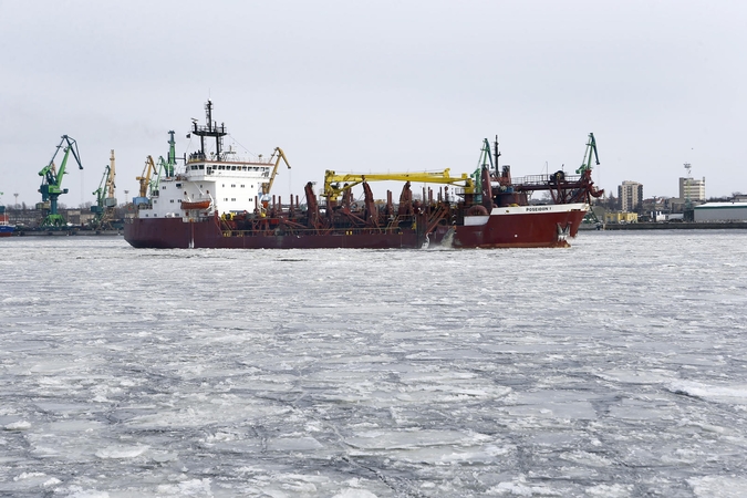 Aktualija: Kuršių marios pamažu vaduosis nuo ledų.