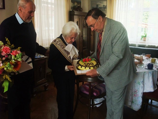 Žaliakalnio šimtametė moka šešias kalbas