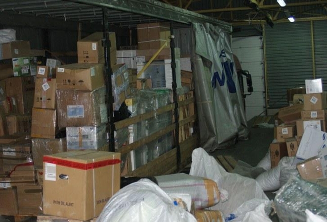 Tarp dulkių siurblių ir šaldytuvų – cigaretės už trečdalį milijono
