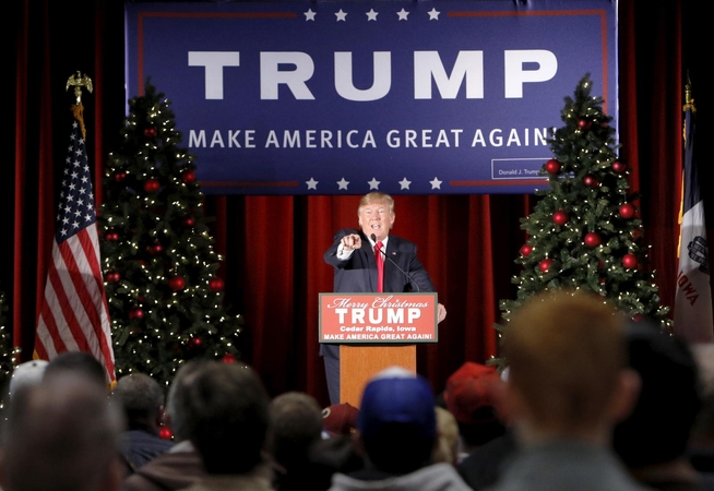 D. Trumpu pasinaudojo kaip politine baidykle