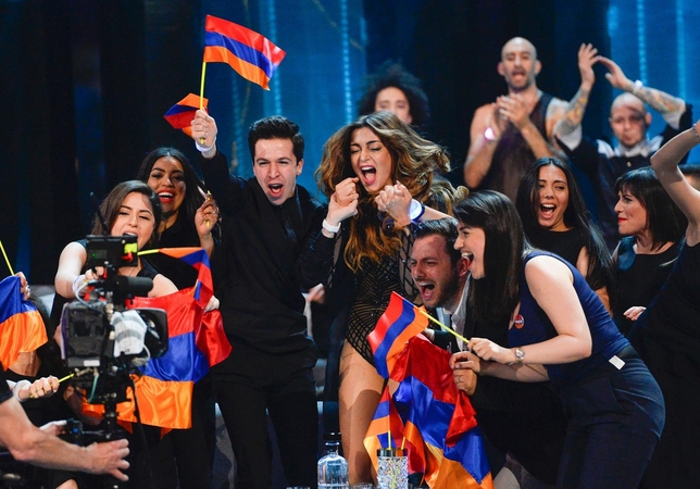 „Eurovizijai“ sunkiai pavyksta taikyti politikos draudimą