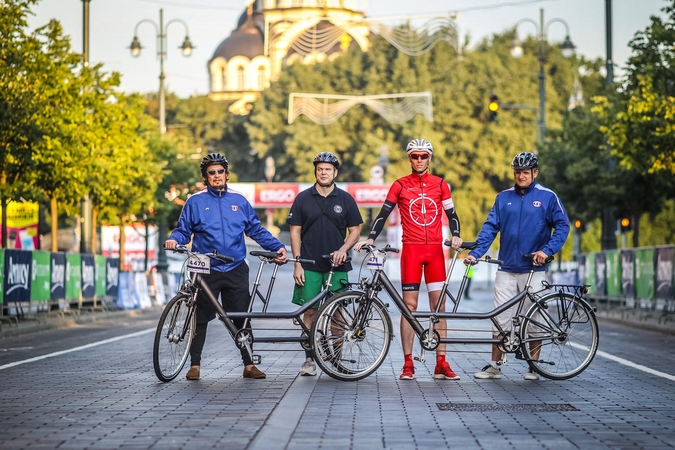 Pirmieji „Velomaratono“ trasą išbandė neregiai
