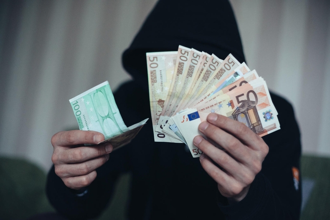 Kaip sukčius iš Kauno apmovė kredito bendrovę