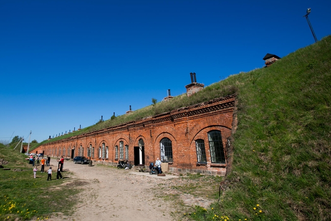 Vakarėliai VII forte sudomino Izraelio spaudą