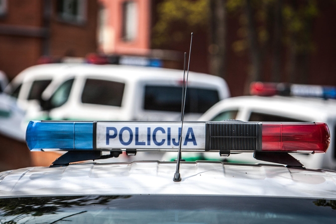 Policininkės poelgis atskleidė seniai tiksinčią bombą