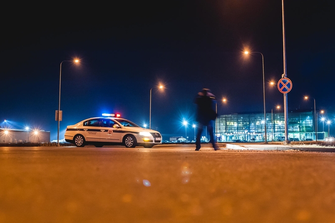 Melagingų sprogimų banga pasiekė ir oro uostą