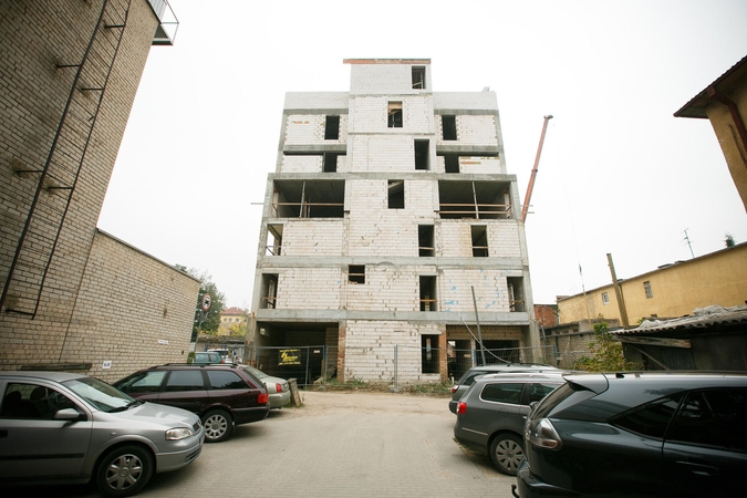 Kaunas naujakurius vilios naujais pastatais