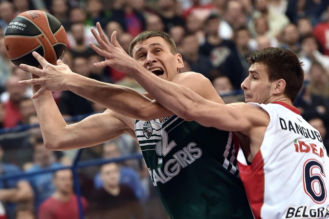2014–2015 m. Eurolygos "Top 16" etapo E grupėje žalgiriečiai du kartus įveikė "Crvena Zvezda".