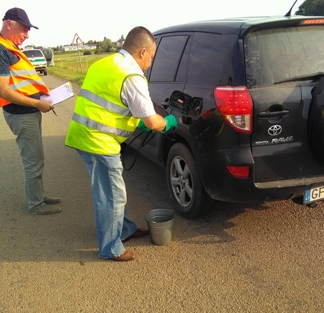 Per reidą Kauno rajone tikrintas automobilių kuras