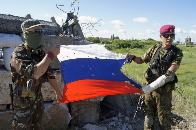 Ukrainoje per susirėmimus žuvo du Rusijos televizijos komandos nariai