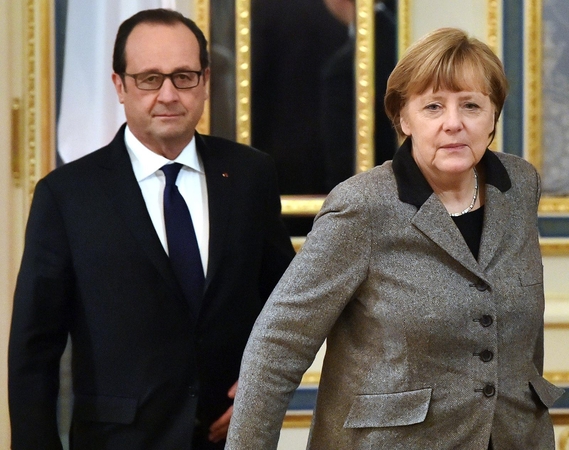 Francois Hollande`as ir Angela Merkel 