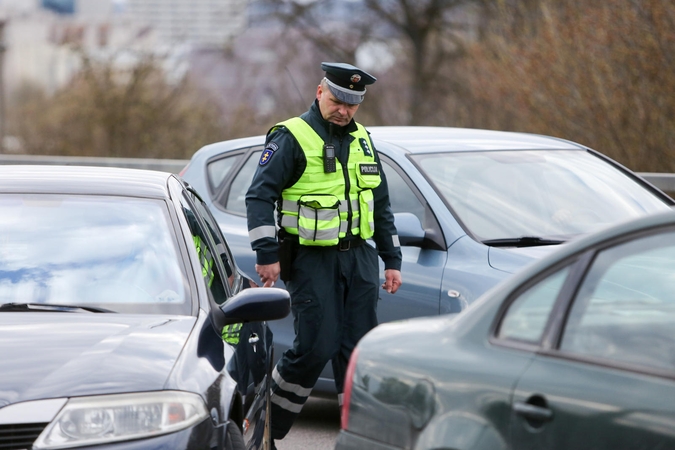 Policija toliau rengs reidus, per kuriuos fiksuos menkiausią greičio viršijimą