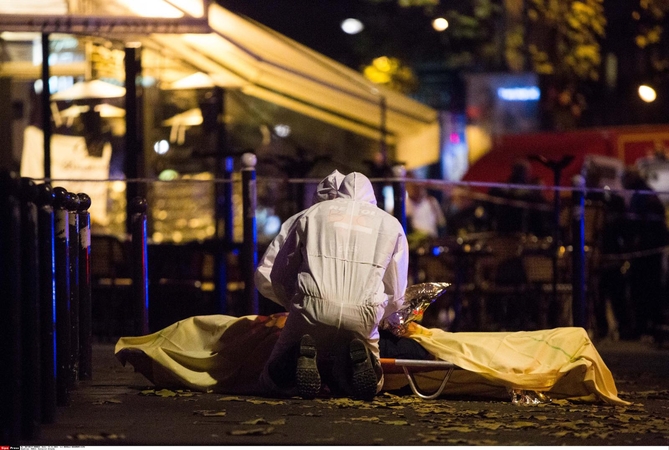 Tarp teroristų Paryžiuje – bent du prieglobsčio prašytojai