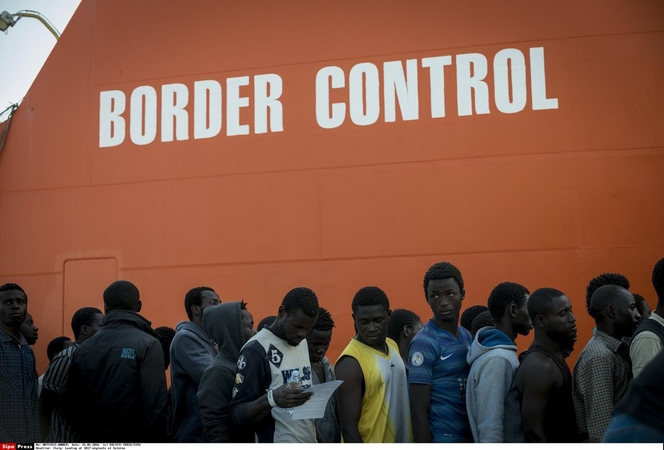 Pabėgėliai iš Afrikos Sicilijos saloje.