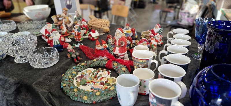 Klaipėdos Senojo turgaus halėje – sendaikčių turgelis