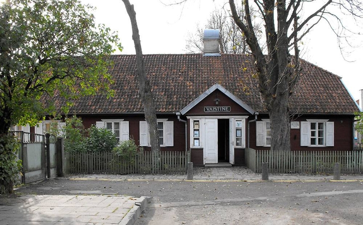 Buvusi Viekšnių vaistinė paskelbta valstybės saugomu kultūros objektu