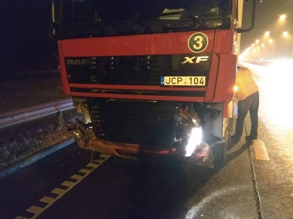 Dėl plikledžio automagistralėje – virtinė avarijų