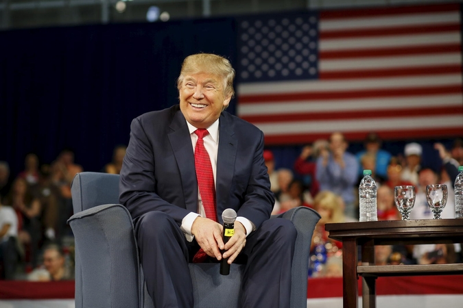 Skandalistas D. Trumpas nesureikšmina respublikonų kritikos