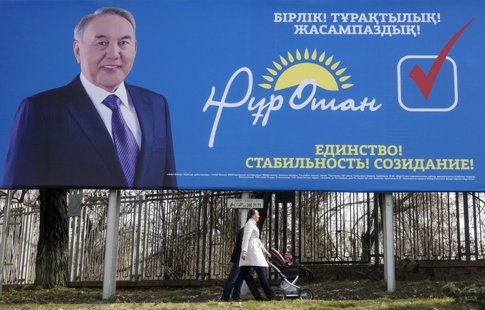Kazachstano parlamento rinkimus laimėjo autokratinio prezidento partija